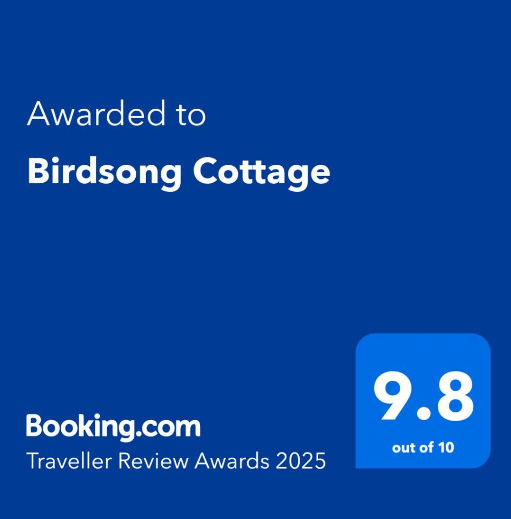 Birdsong Cottage パラパラウム エクステリア 写真